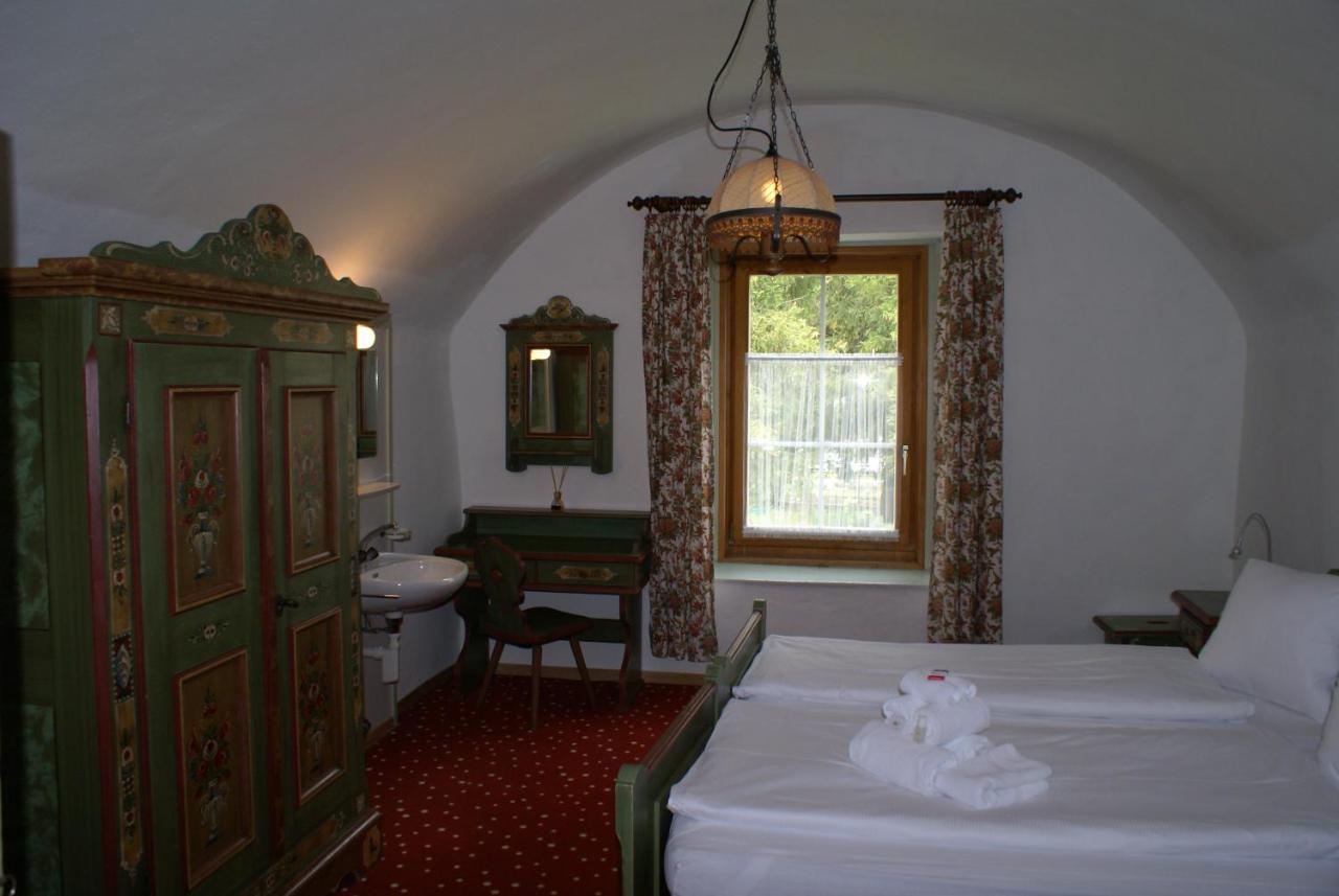 Hotel Historisches Piz Ela