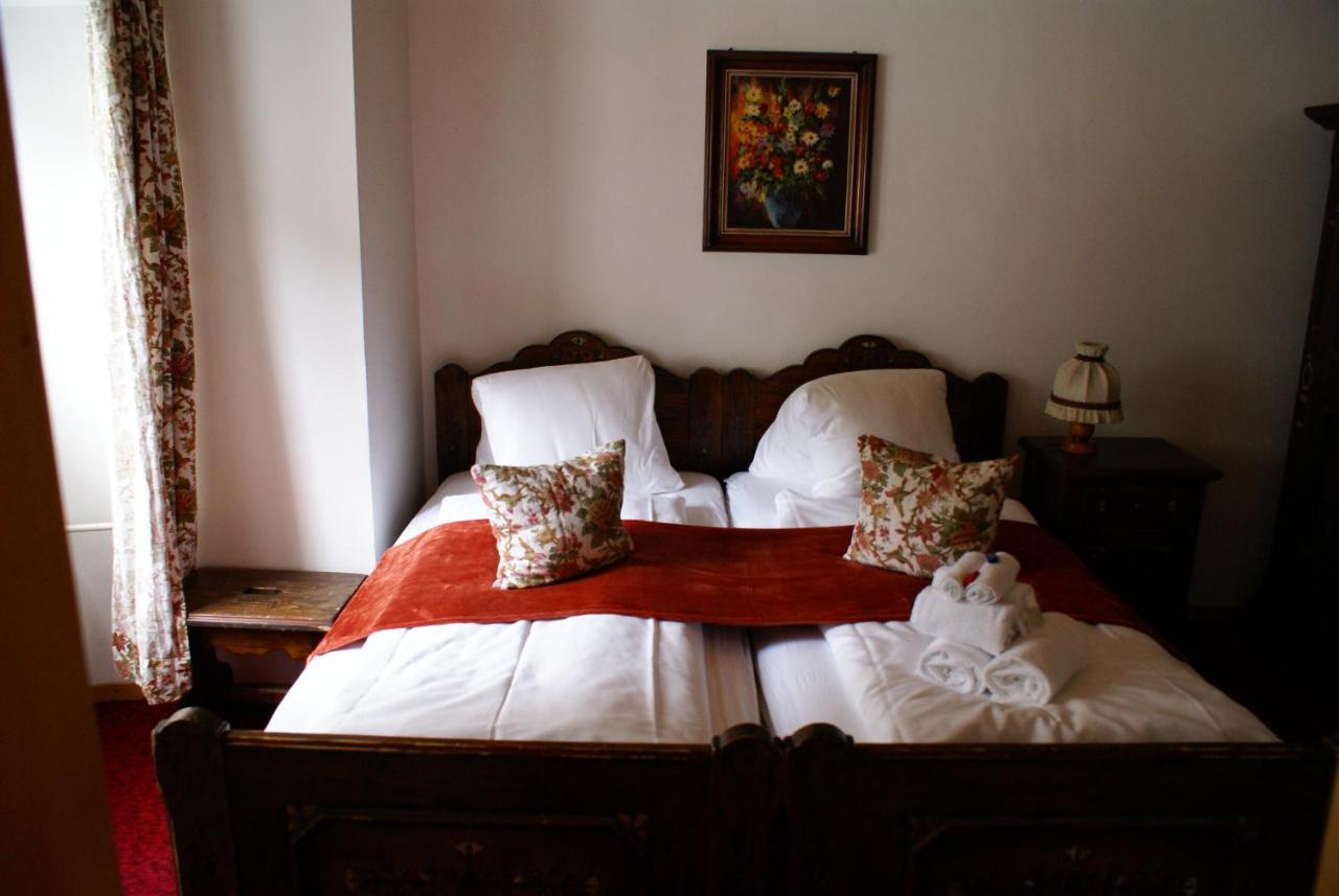 Hotel Historisches Piz Ela *