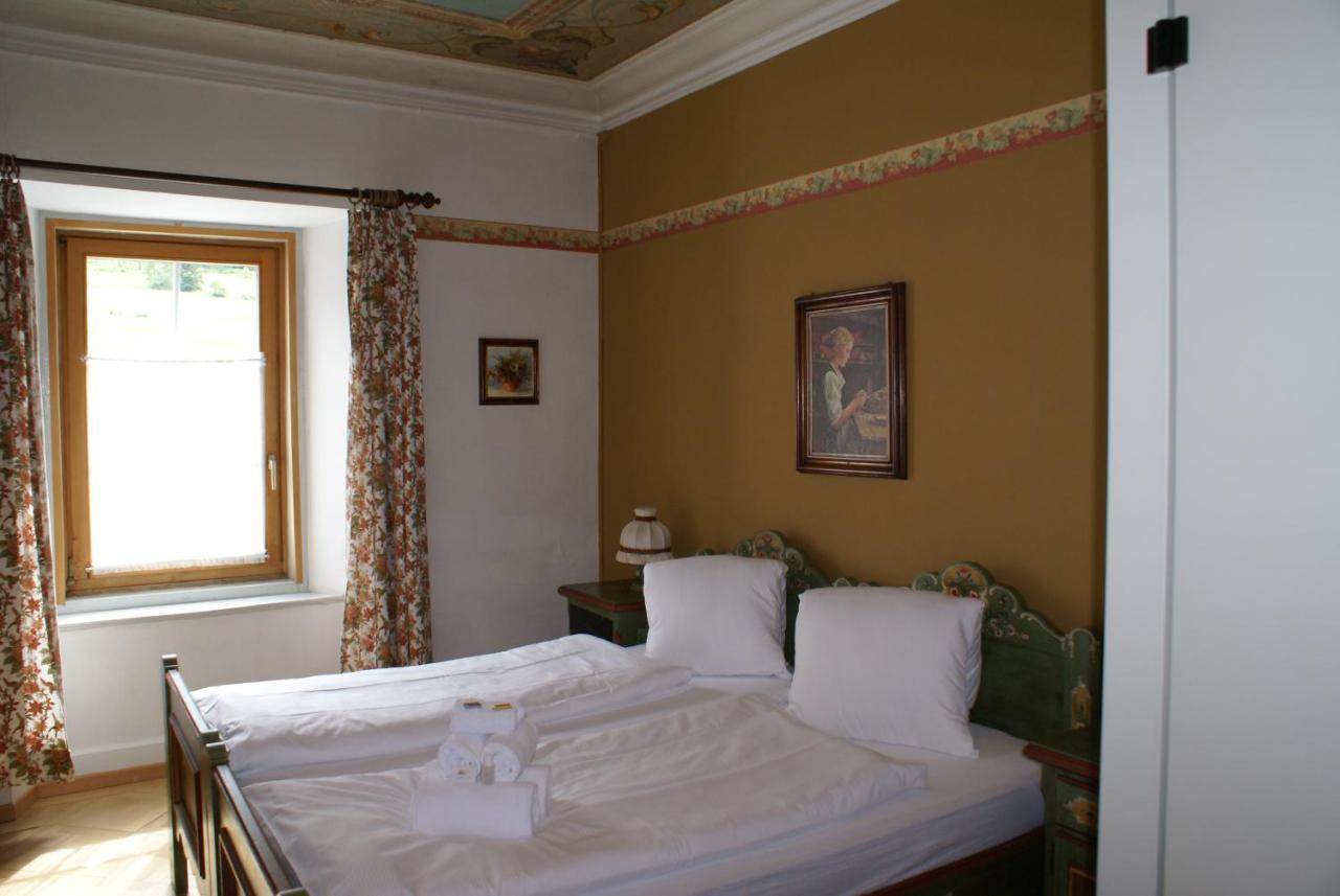 Hotel Historisches Piz Ela *