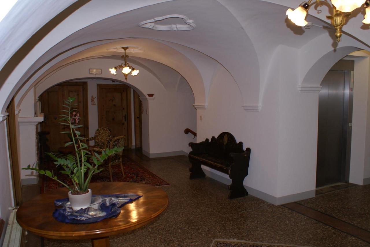Hotel Historisches Piz Ela *