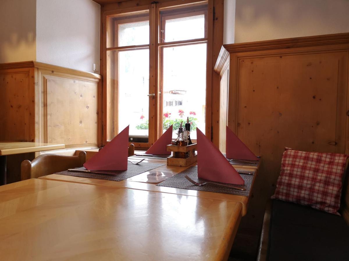 Hotel Historisches Piz Ela